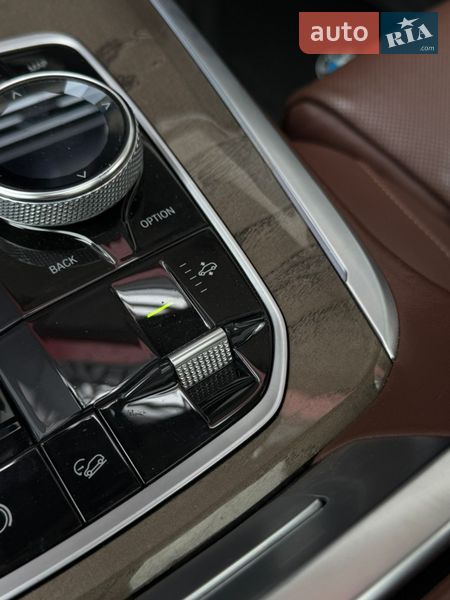 Внедорожник / Кроссовер BMW X7 2019 в Киеве