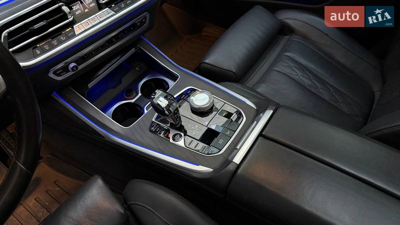 Внедорожник / Кроссовер BMW X7 2021 в Киеве