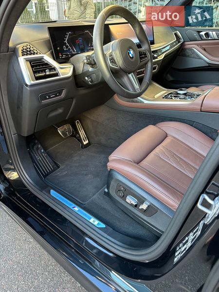 Внедорожник / Кроссовер BMW X7 2025 в Киеве