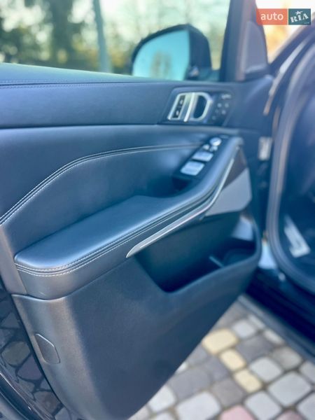 Внедорожник / Кроссовер BMW X7 2022 в Луцке