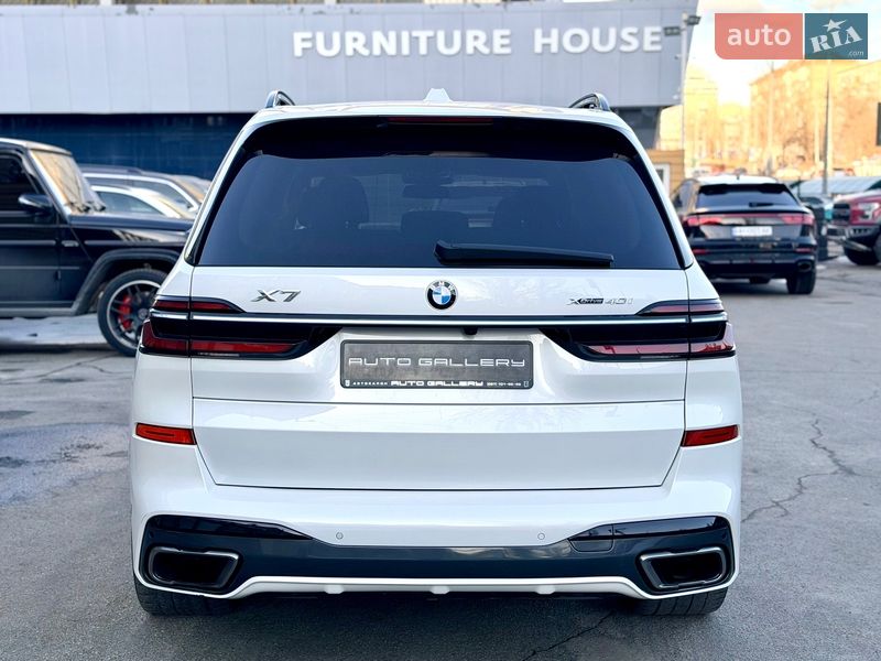 Внедорожник / Кроссовер BMW X7 2023 в Киеве