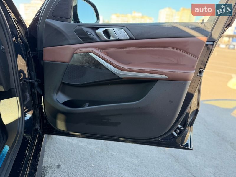 Позашляховик / Кросовер BMW X7 2021 в Києві