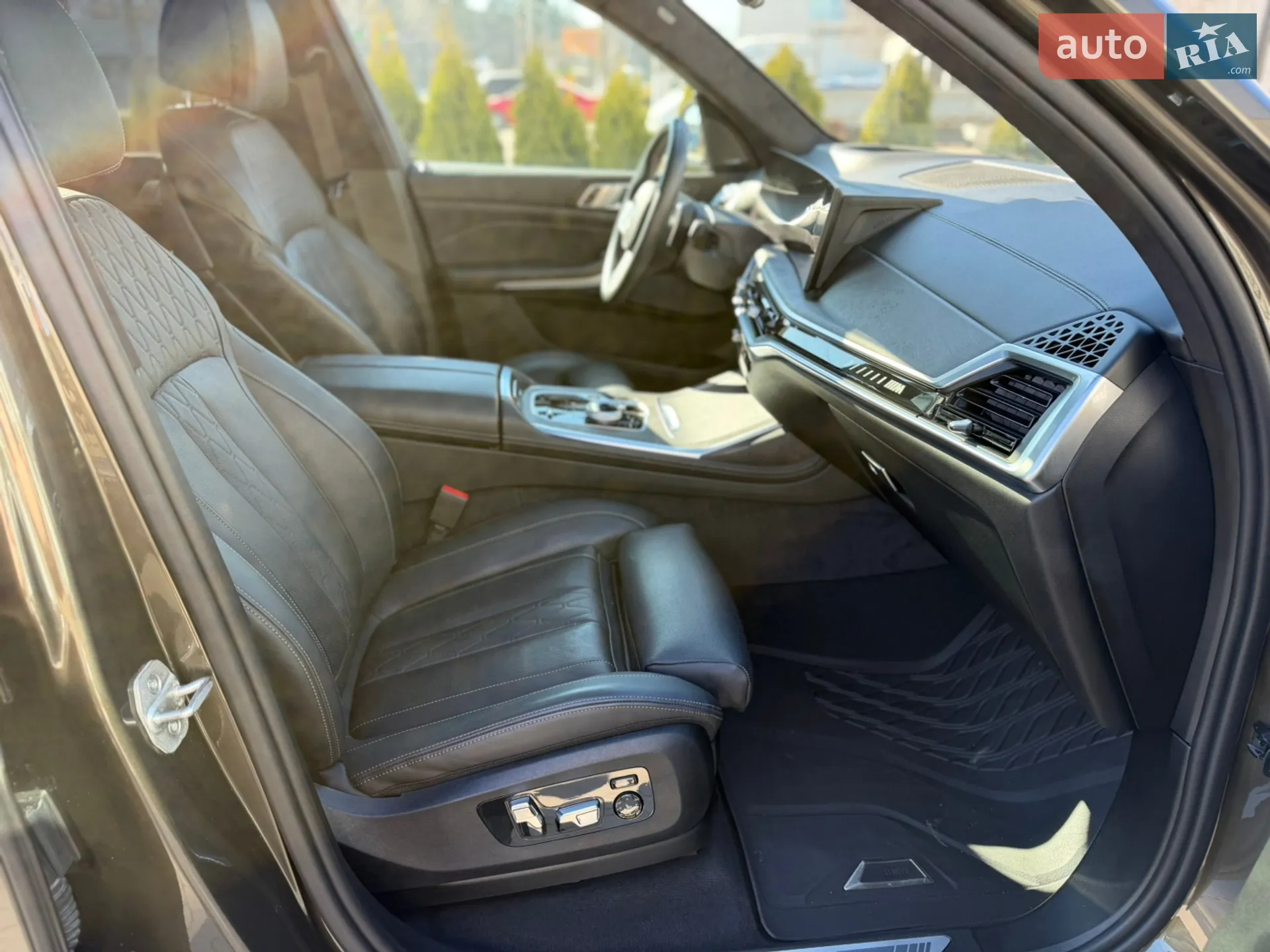 2024 BMW X7 - мініатюра 69