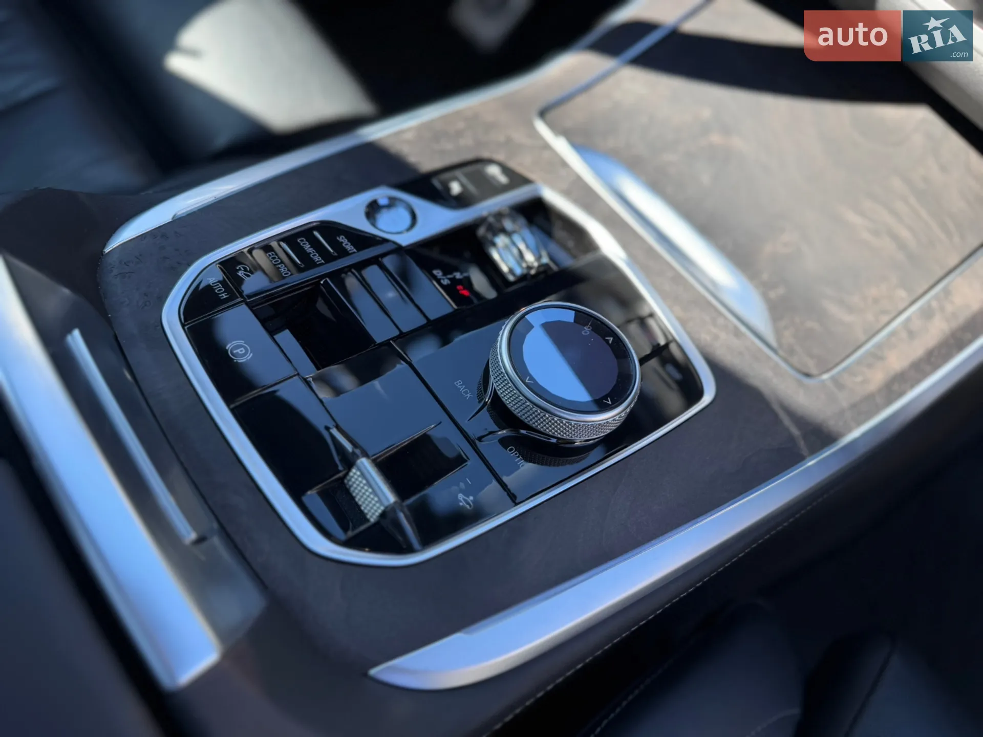 2024 BMW X7 - мініатюра 74