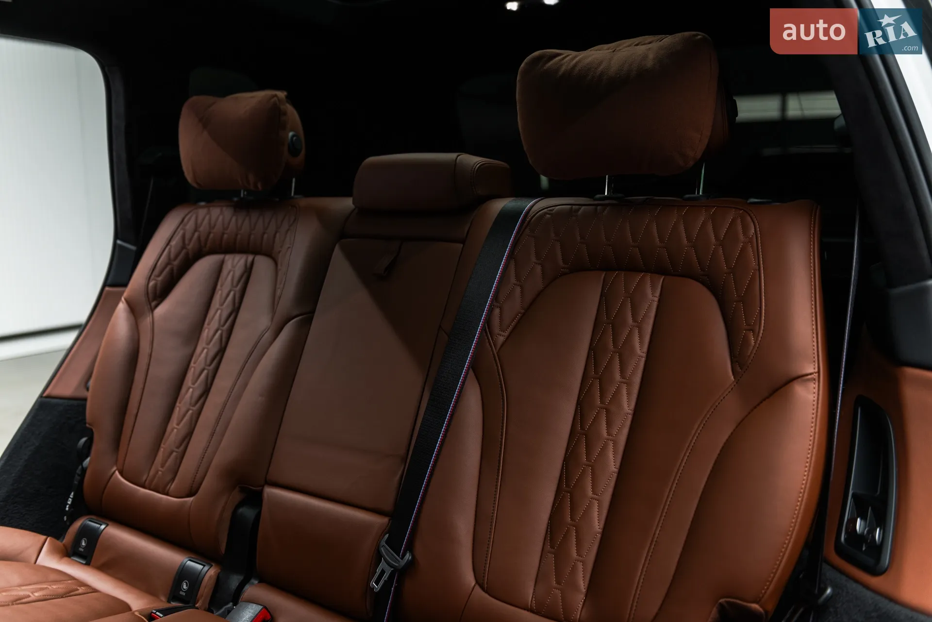 2023 BMW X7 - мініатюра 36