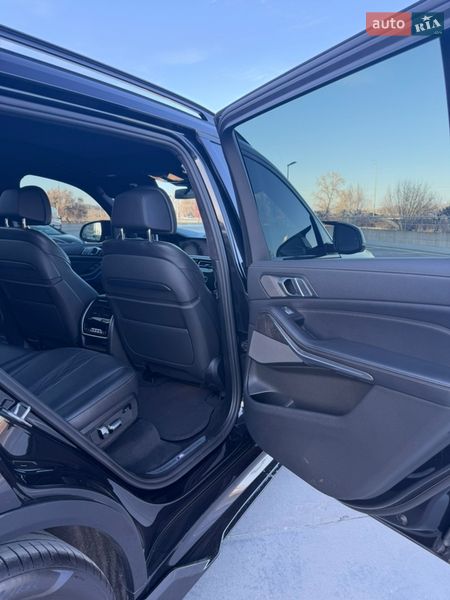 Позашляховик / Кросовер BMW X7 2020 в Києві