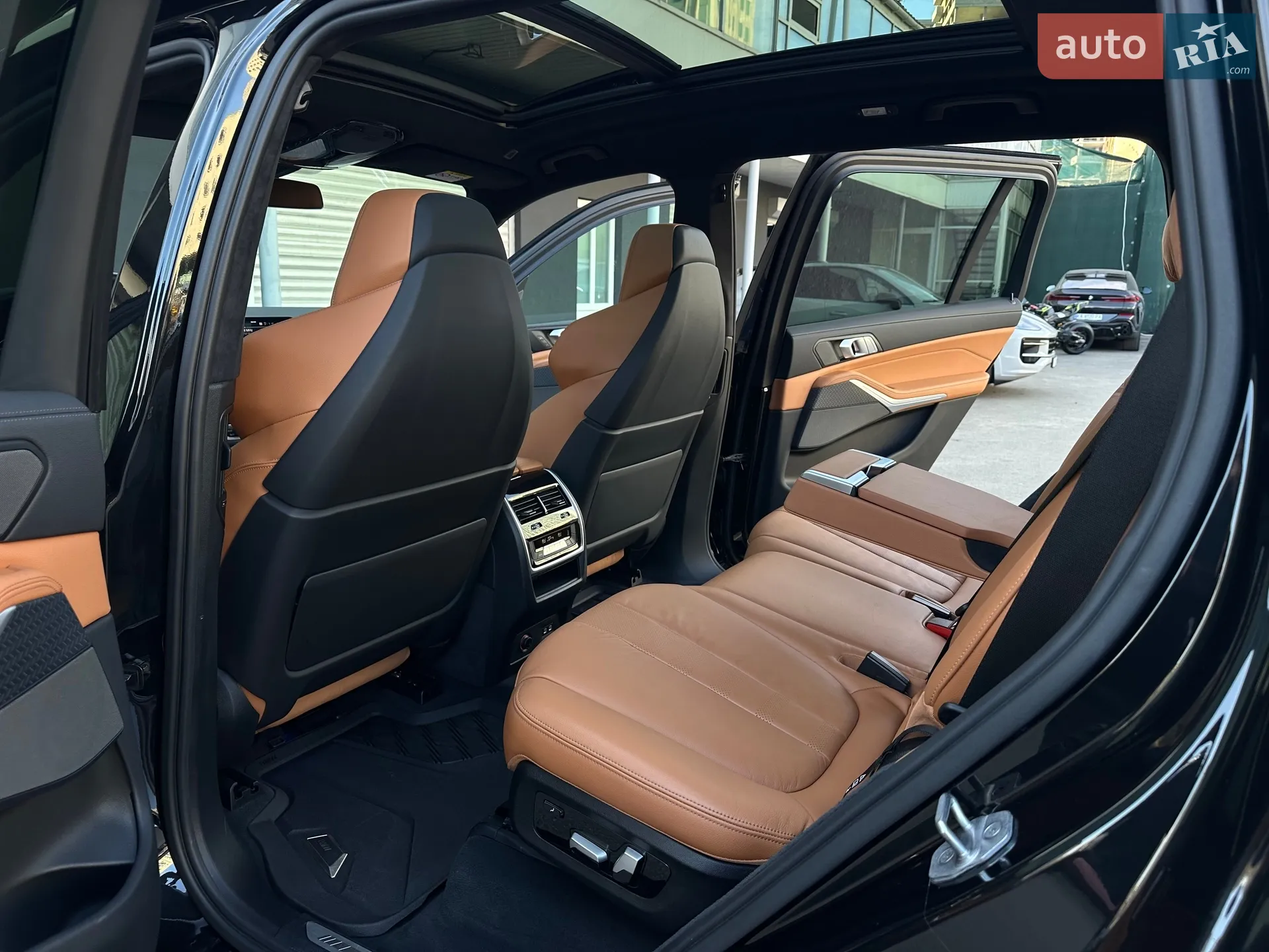 2022 BMW X7 - мініатюра 77