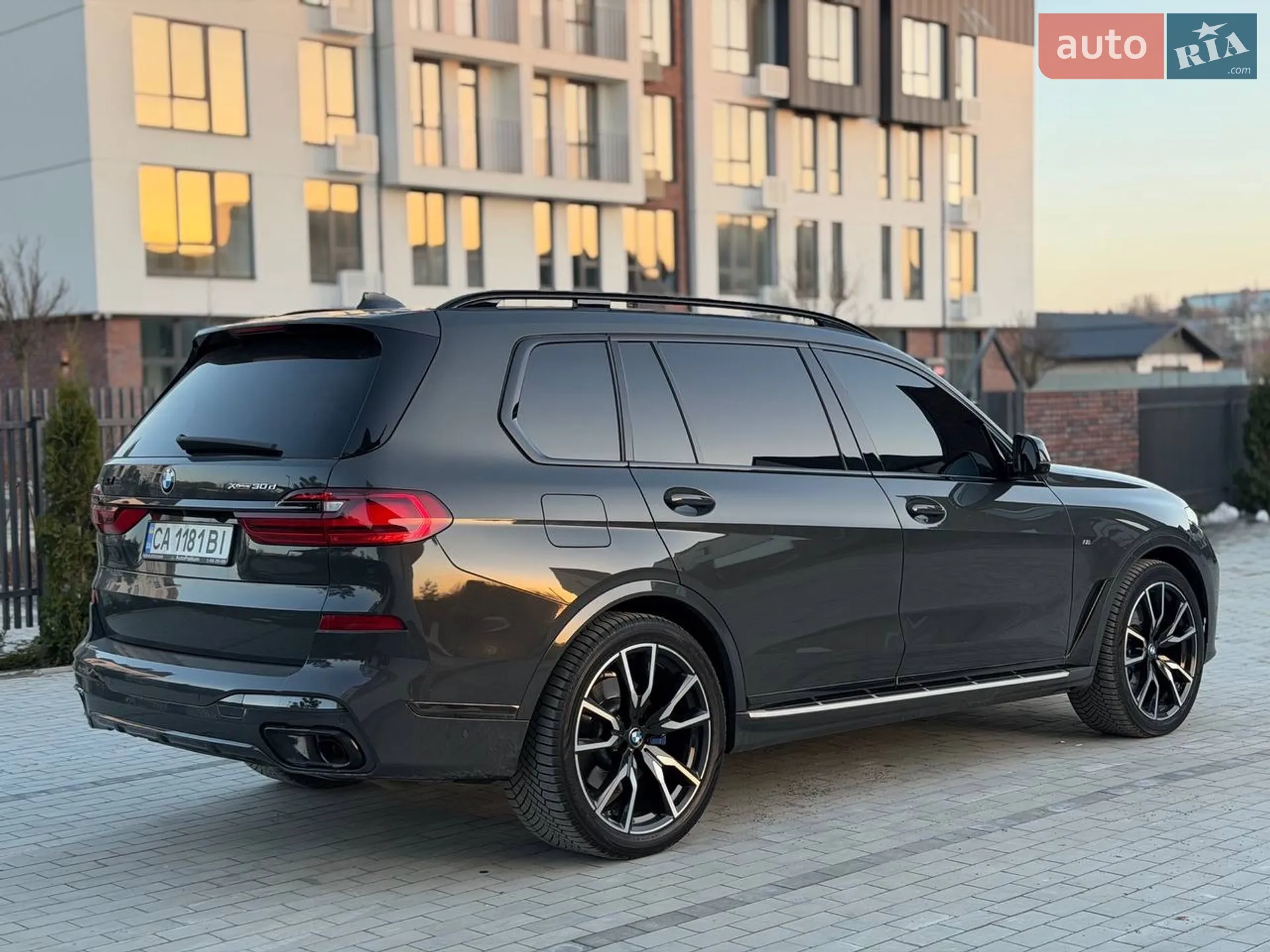 2021 BMW X7 - мініатюра 7