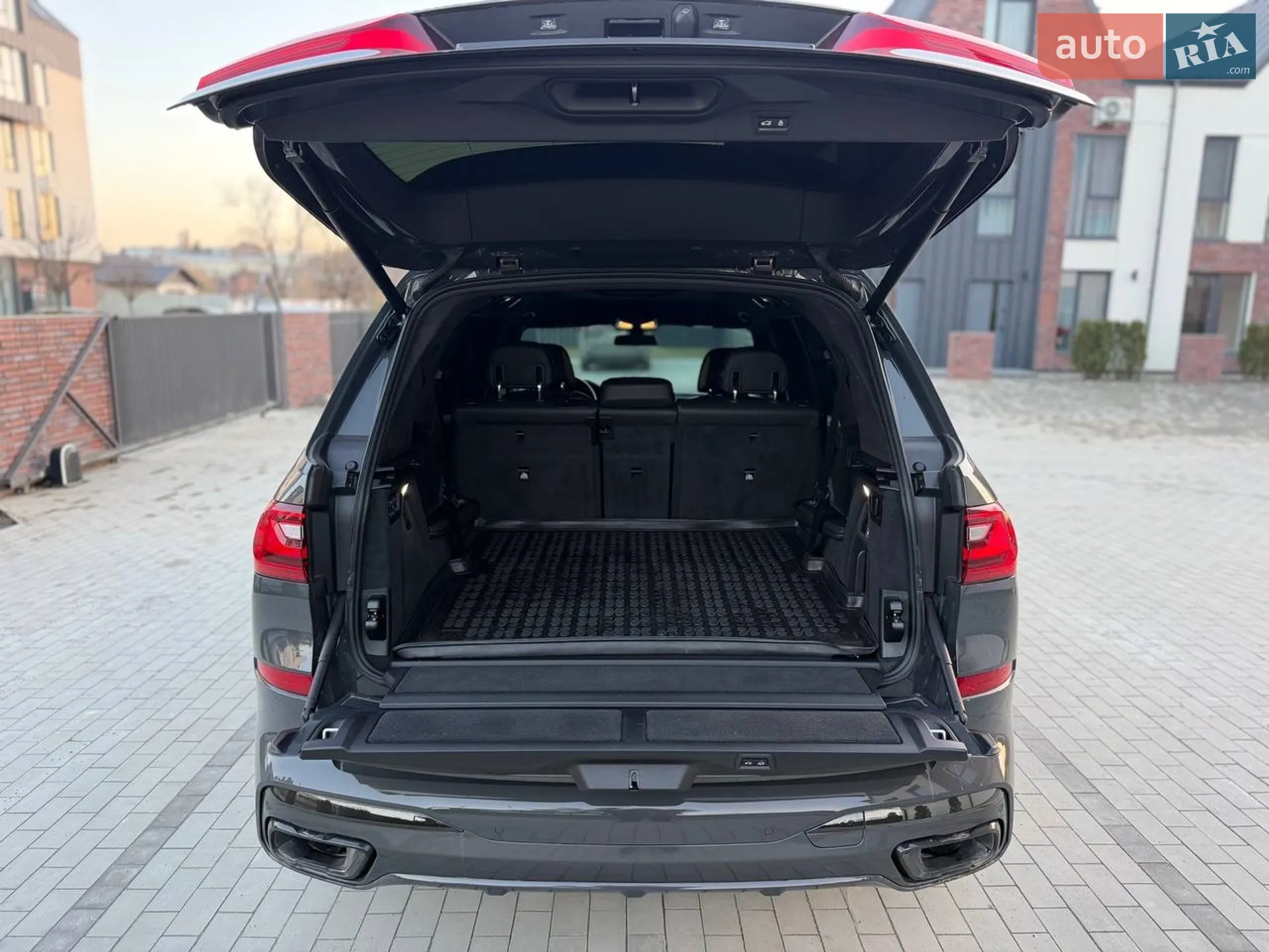 2021 BMW X7 - мініатюра 18