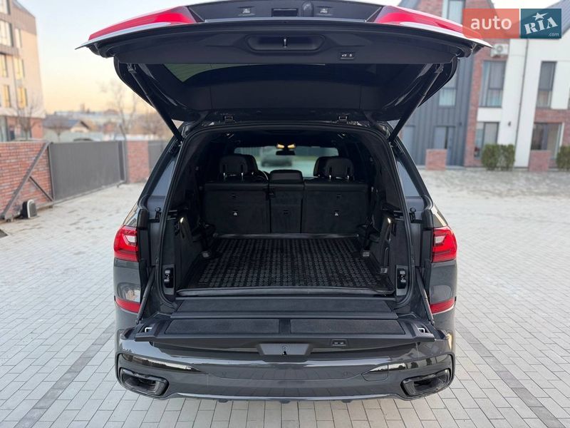 Внедорожник / Кроссовер BMW X7 2021 в Умани