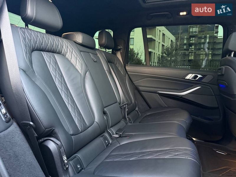 Внедорожник / Кроссовер BMW X7 2021 в Умани