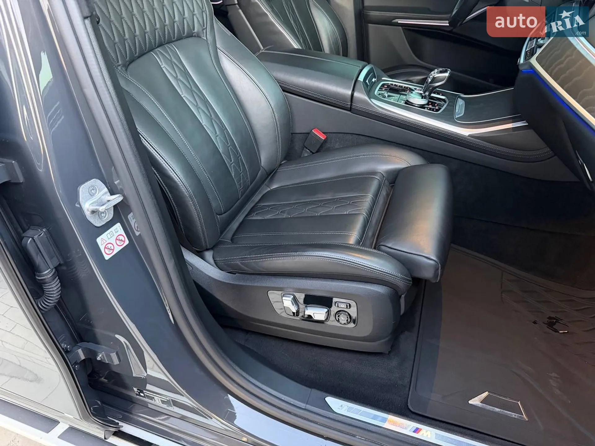 2021 BMW X7 - мініатюра 43