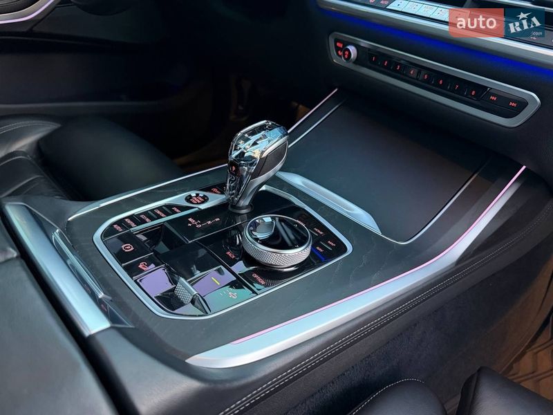 Внедорожник / Кроссовер BMW X7 2021 в Умани