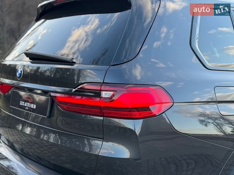 Позашляховик / Кросовер BMW X7 2020 в Києві