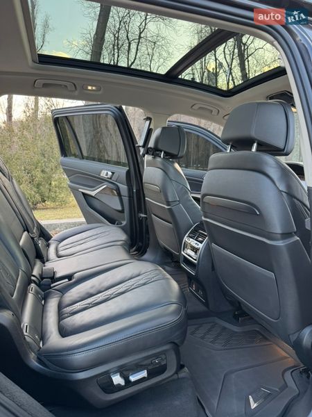 Позашляховик / Кросовер BMW X7 2020 в Києві