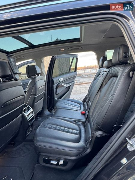 Позашляховик / Кросовер BMW X7 2020 в Києві