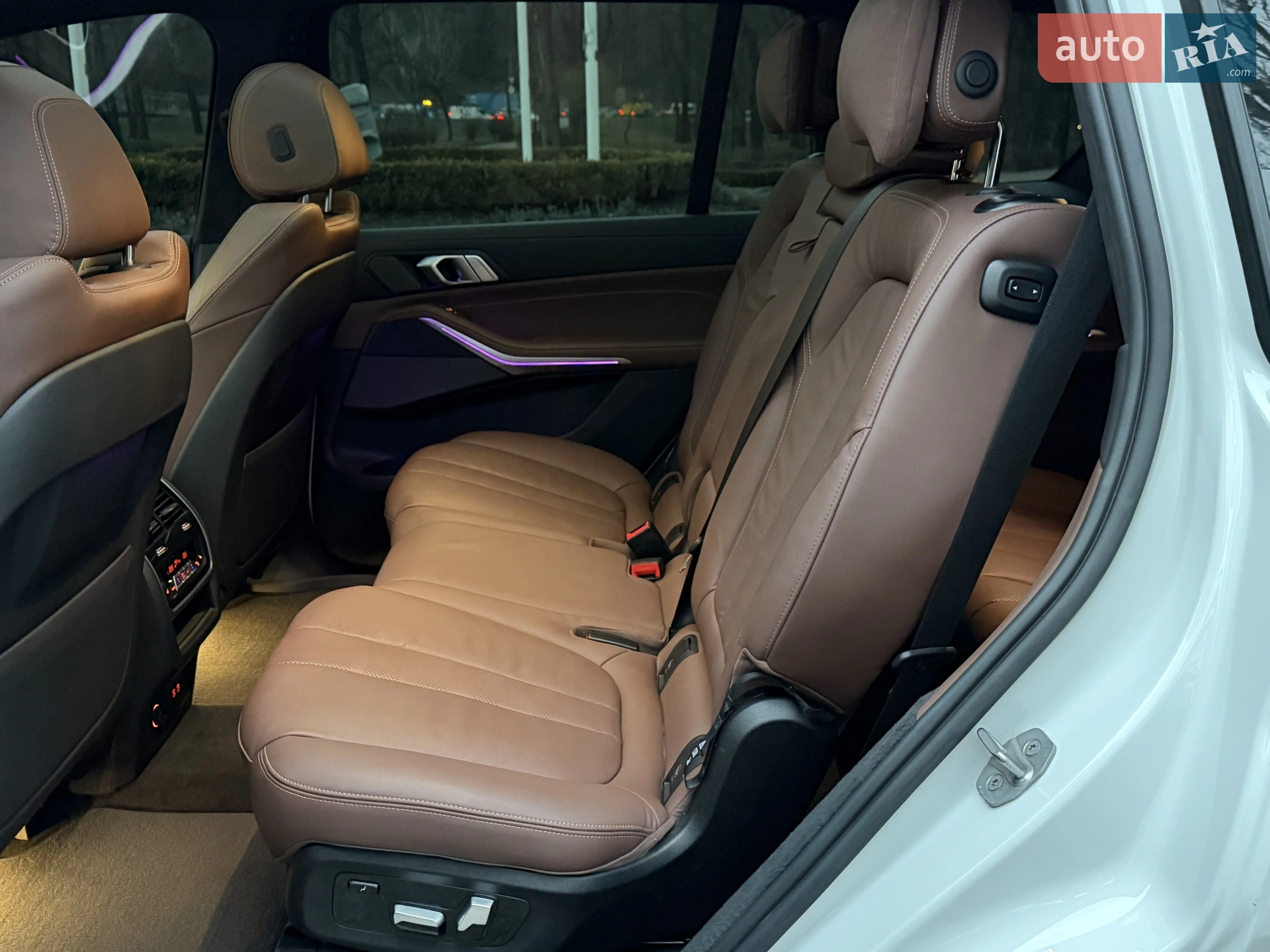 2022 BMW X7 - мініатюра 75