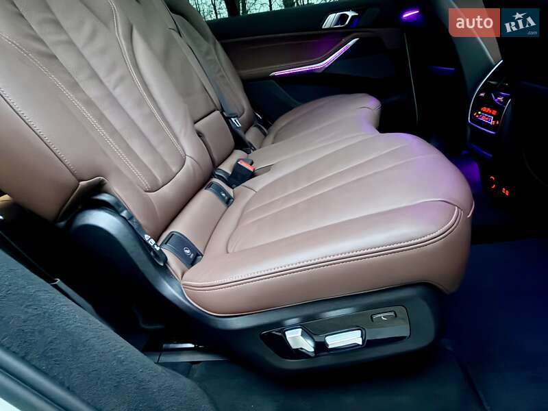 Позашляховик / Кросовер BMW X7 2022 в Києві