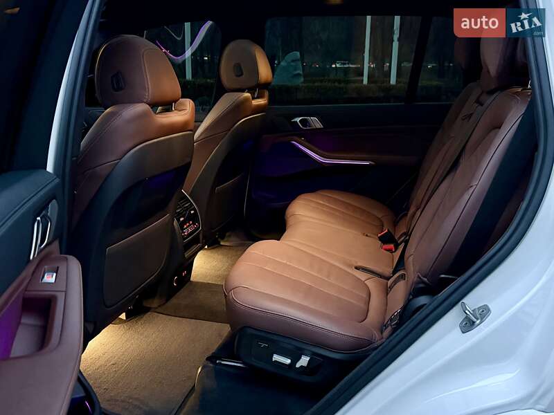 Позашляховик / Кросовер BMW X7 2022 в Києві