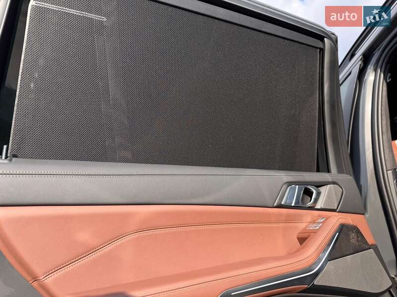 Позашляховик / Кросовер BMW X7 2024 в Києві