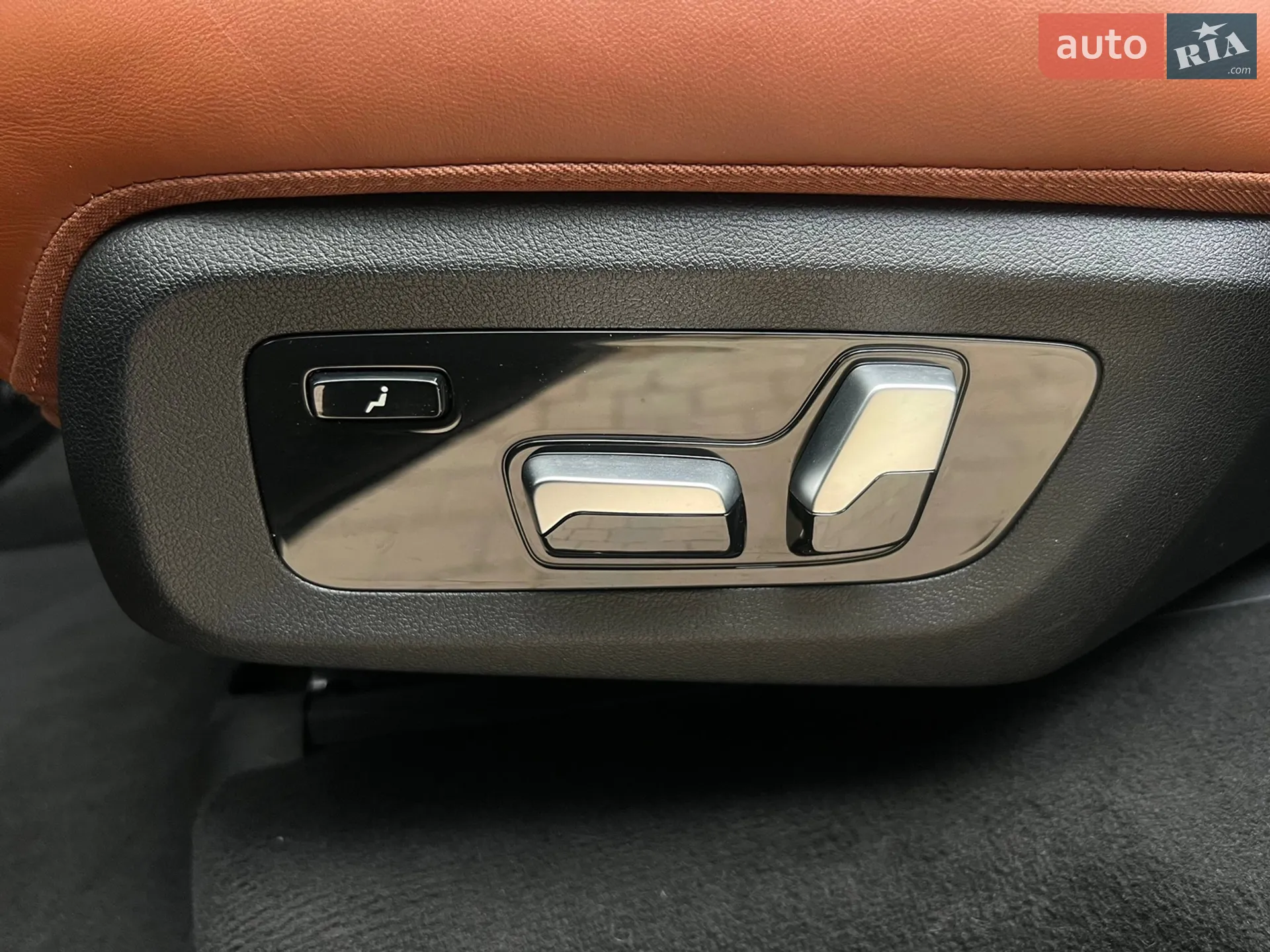 2021 BMW X7 - мініатюра 20