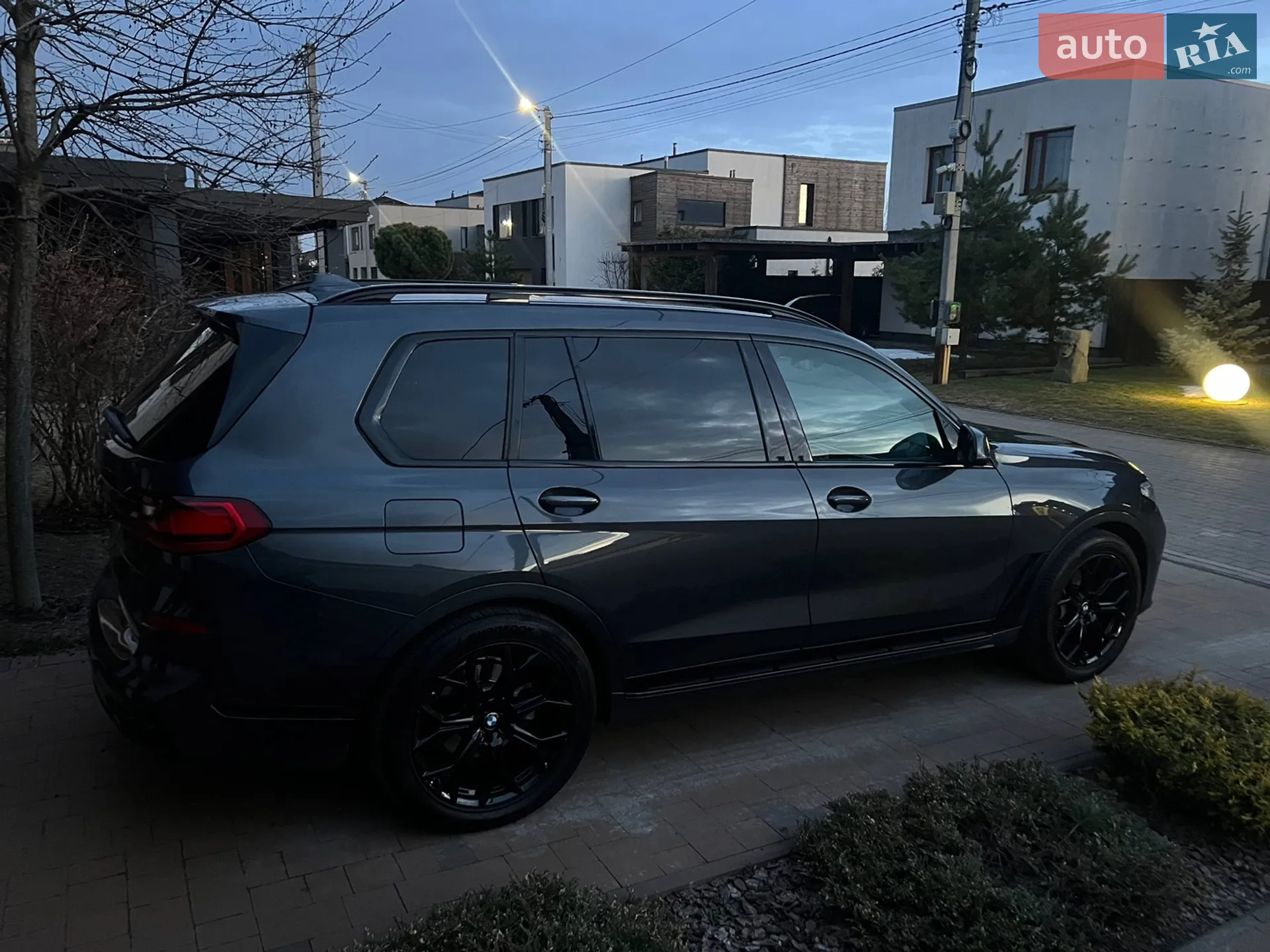 2021 BMW X7 - мініатюра 39