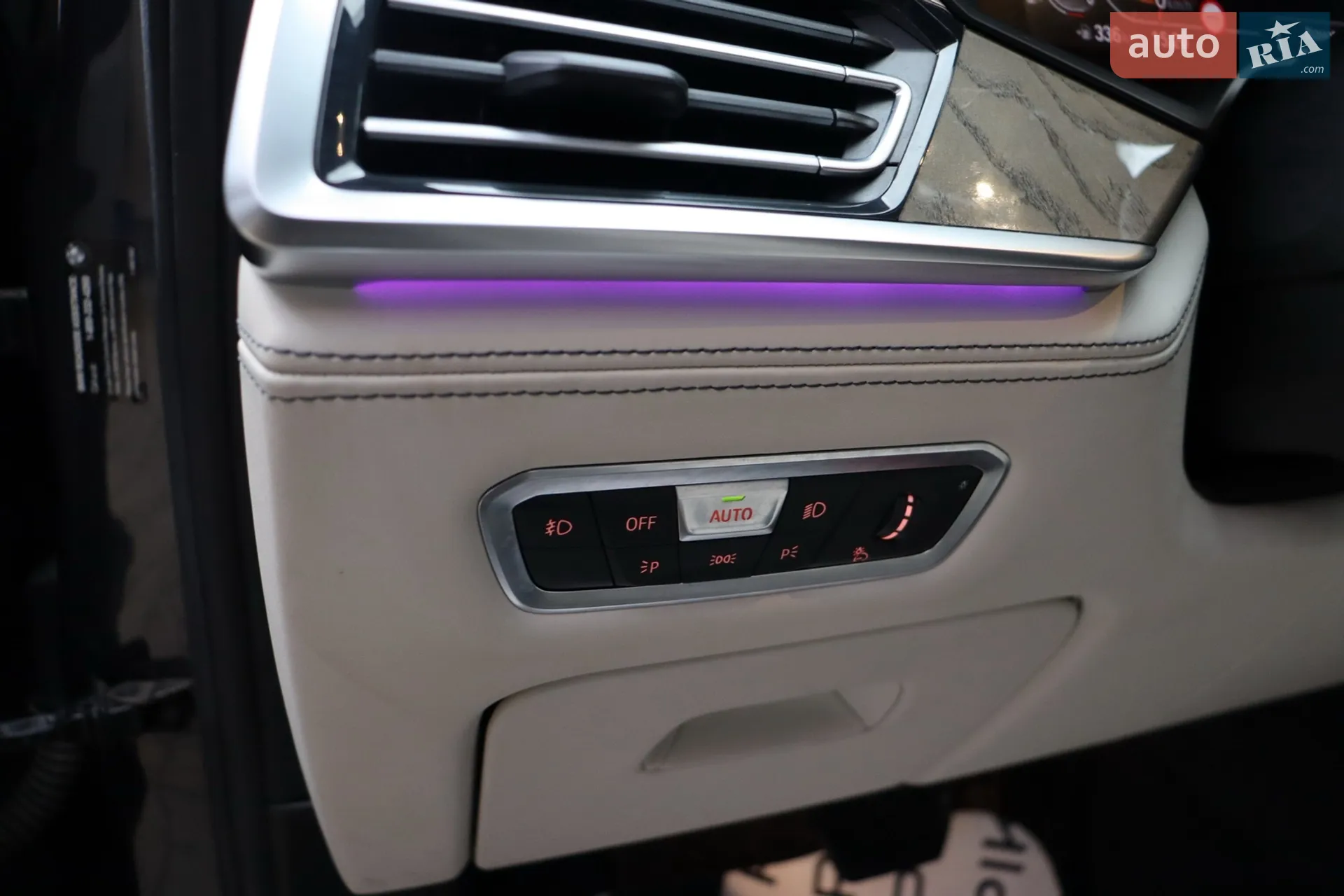 2019 BMW X7 - мініатюра 15