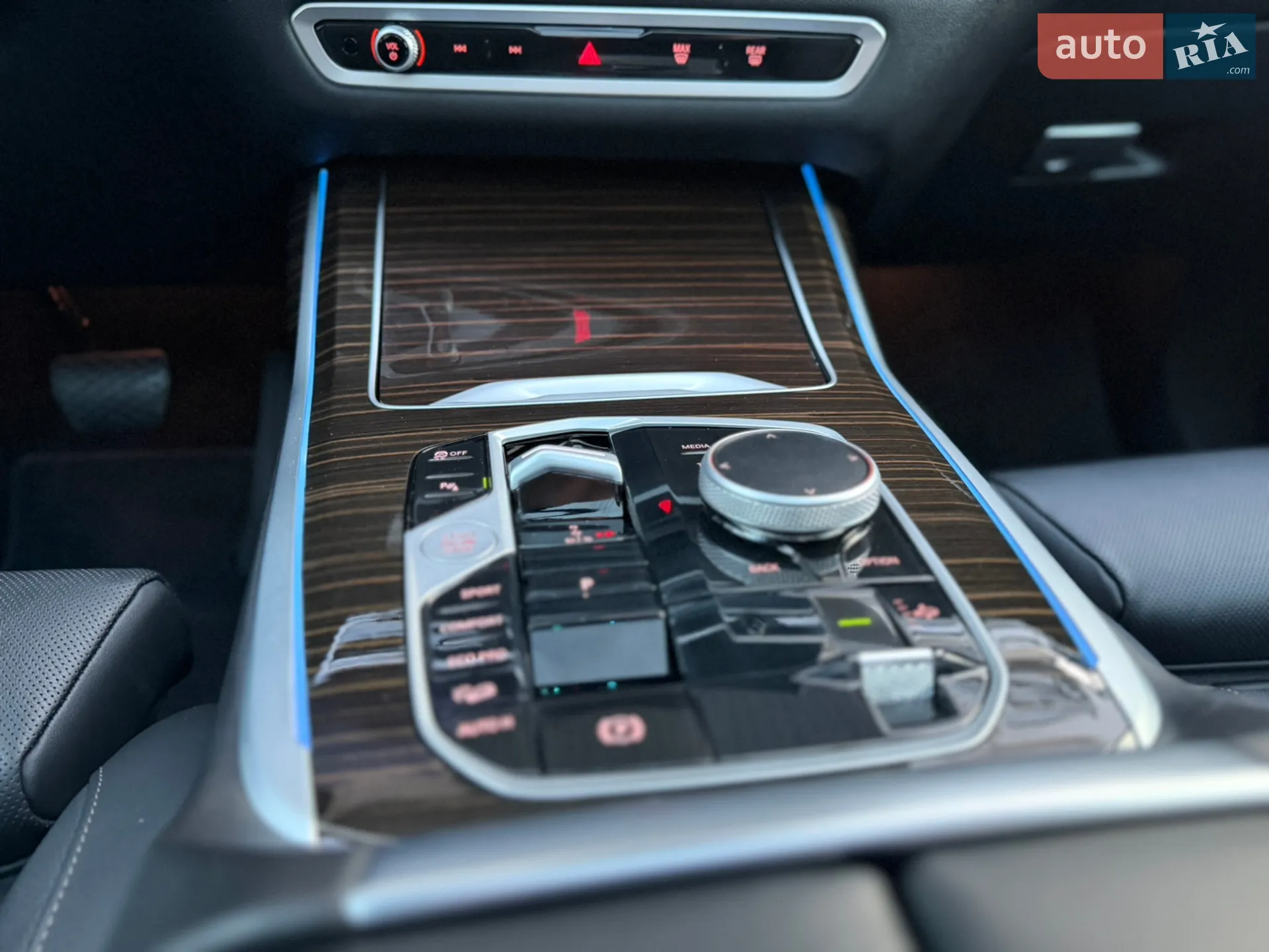2024 BMW X7 - мініатюра 119