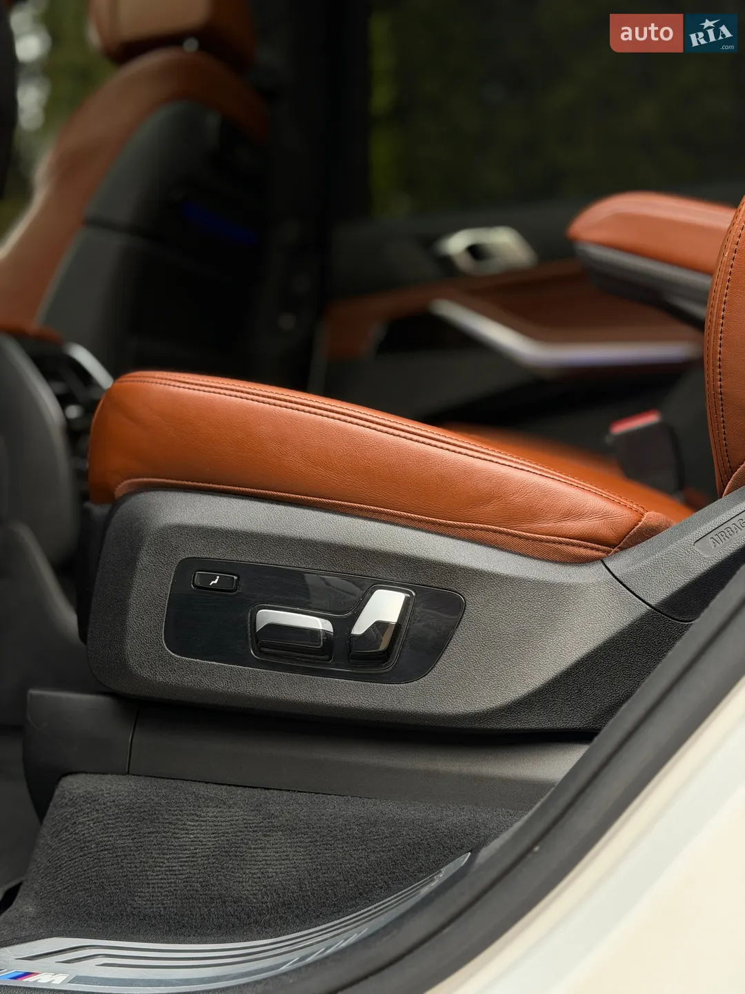 2019 BMW X7 - мініатюра 48