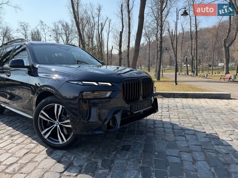 BMW X7 2023