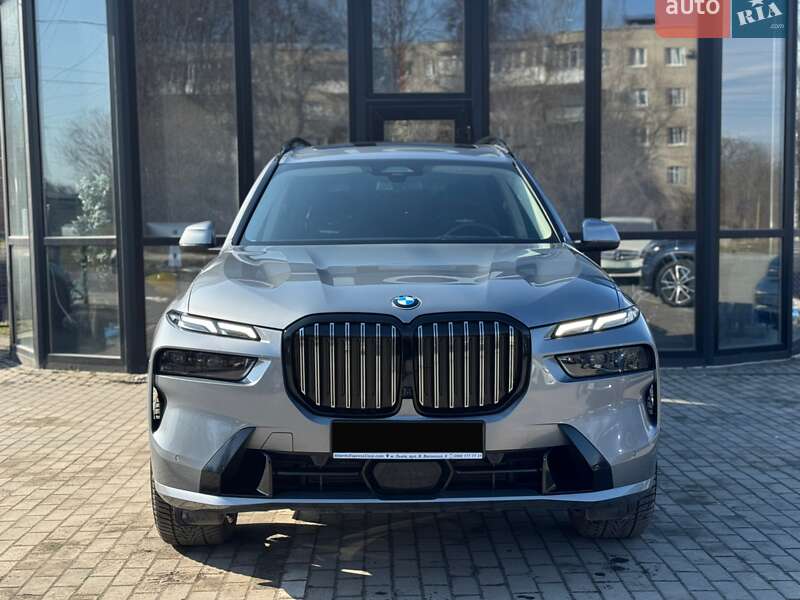 Внедорожник / Кроссовер BMW X7 2024 в Львове