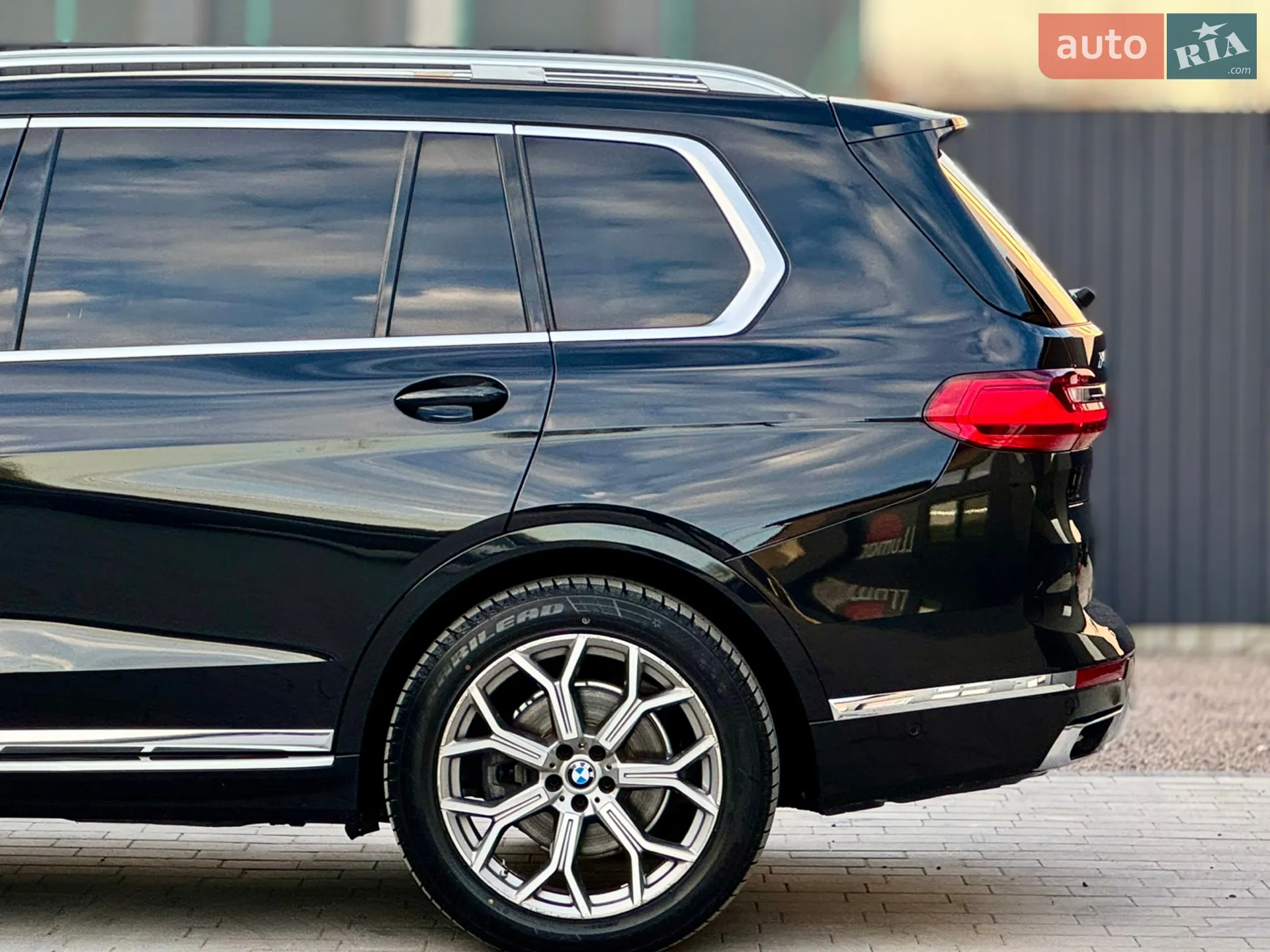 2020 BMW X7 - мініатюра 16