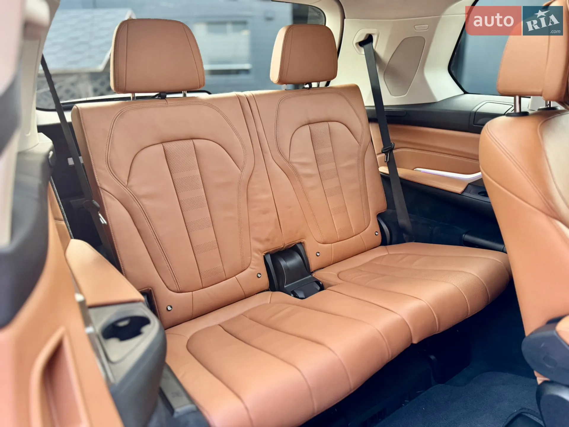2020 BMW X7 - мініатюра 76