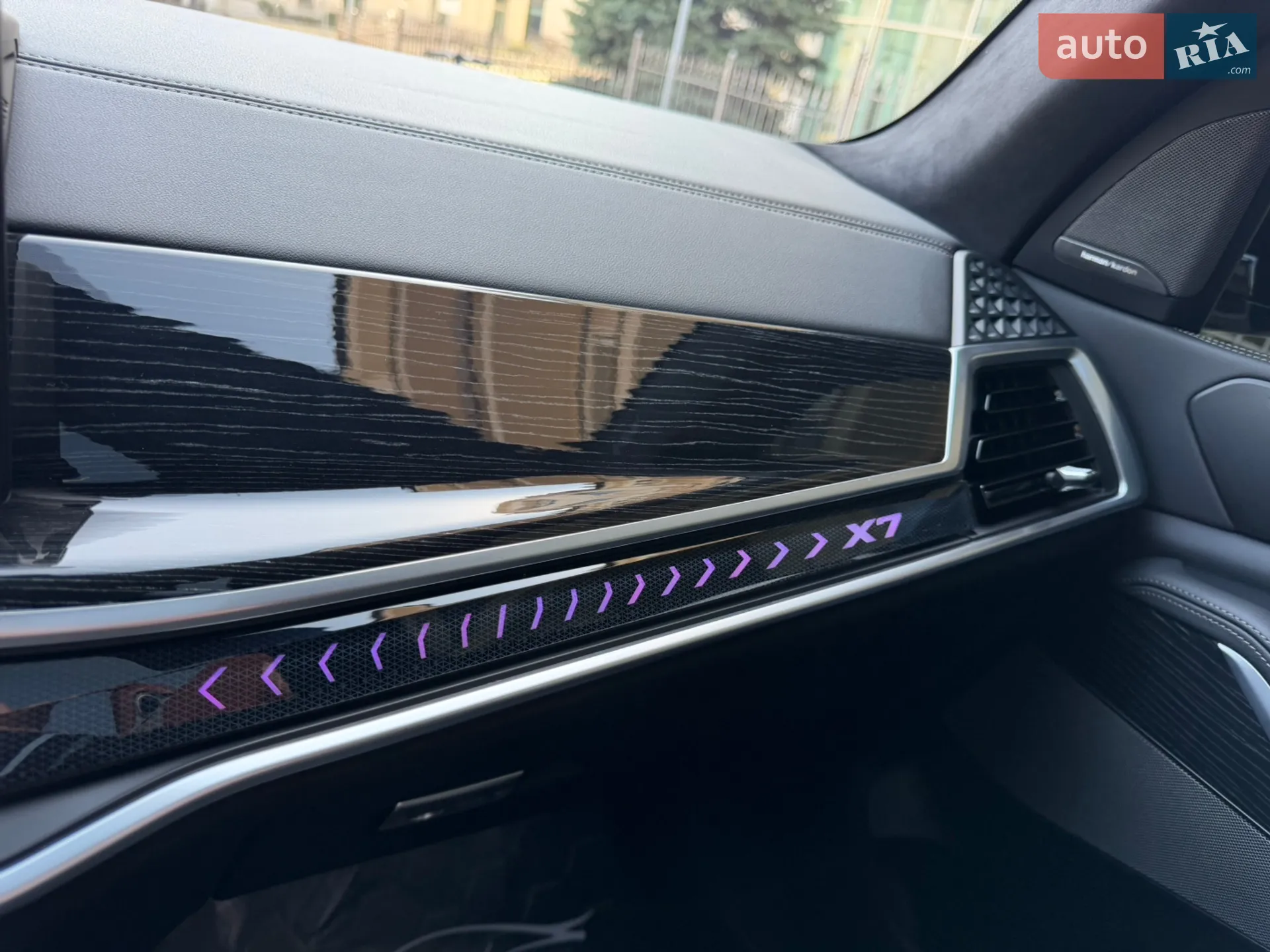 2023 BMW X7 - мініатюра 46