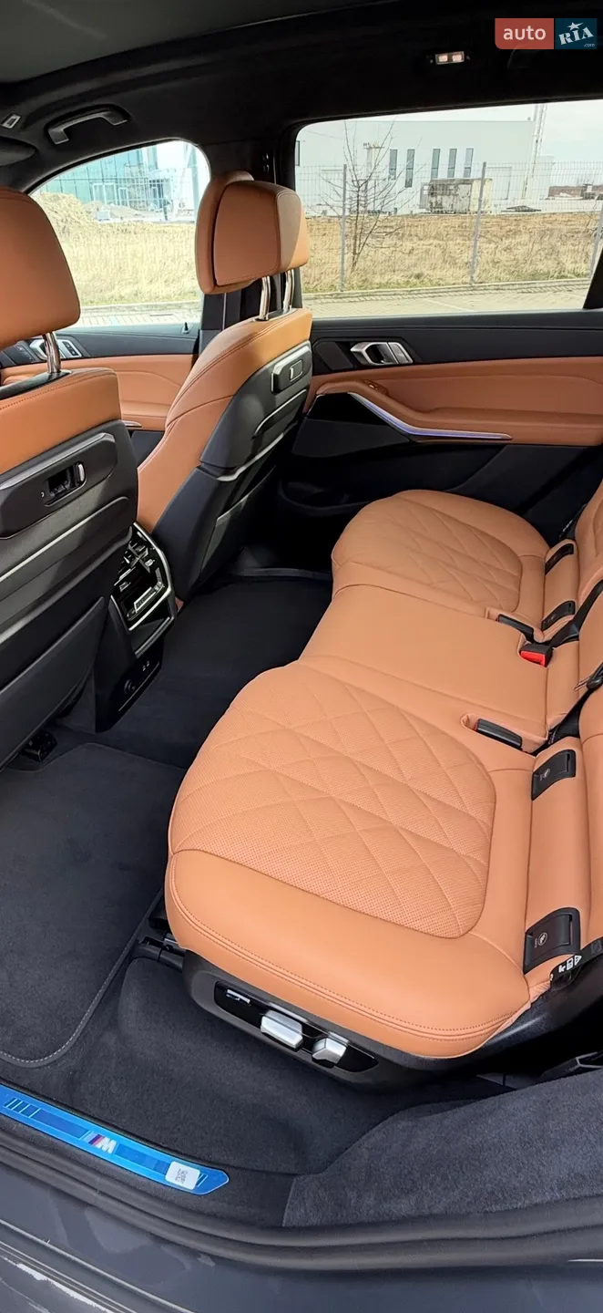 2025 BMW X7 - мініатюра 20