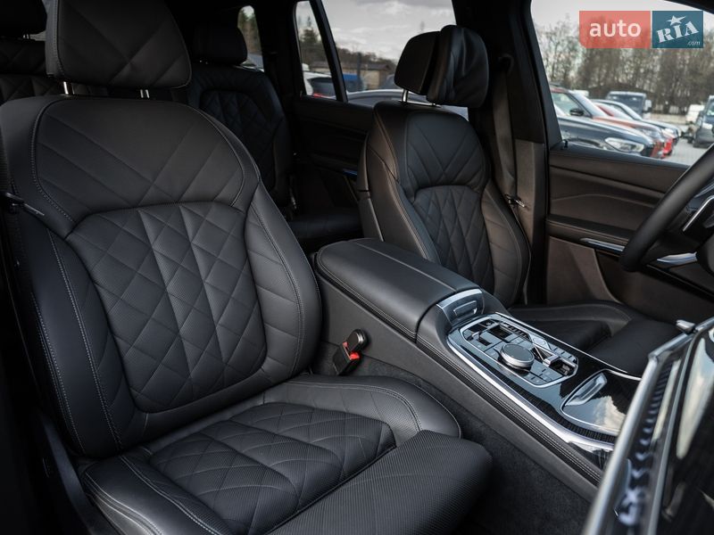 Позашляховик / Кросовер BMW X7 2025 в Львові фото 28 Позашляховик / Кросовер BMW X7 2025 в Львові