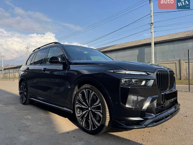 Позашляховик / Кросовер BMW X7 2024 в Києві
