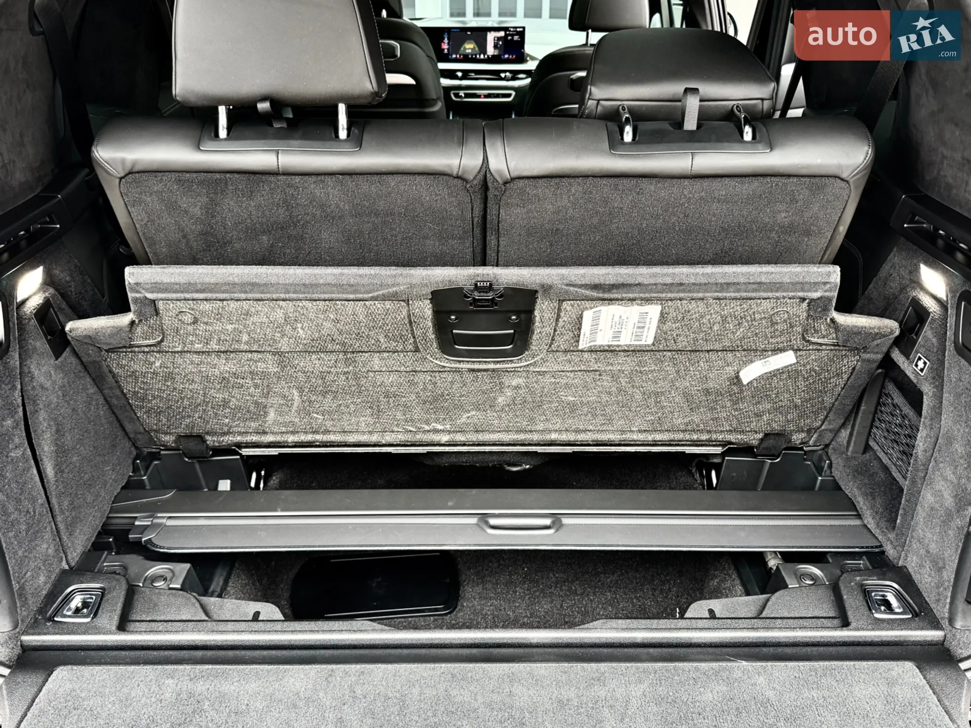 2023 BMW X7 - мініатюра 33