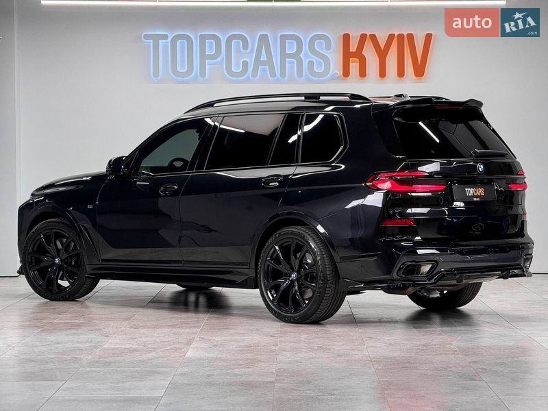 Внедорожник / Кроссовер BMW X7 2024 в Киеве