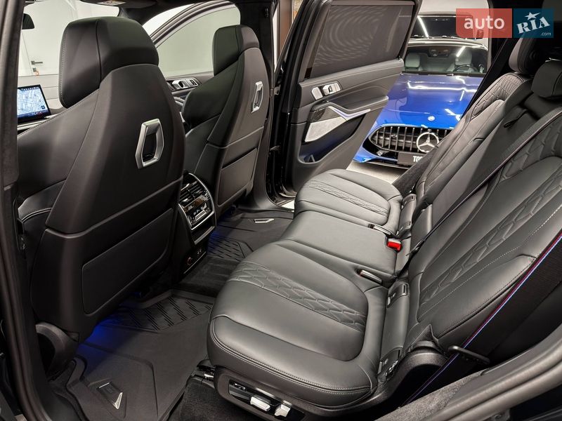 Внедорожник / Кроссовер BMW X7 2024 в Киеве