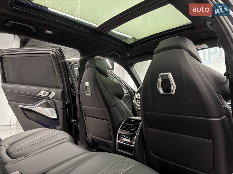 Внедорожник / Кроссовер BMW X7 2024 в Киеве