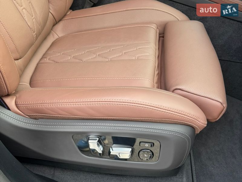 Внедорожник / Кроссовер BMW X7 2025 в Днепре