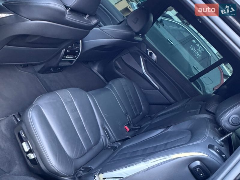 Позашляховик / Кросовер BMW X7 2022 в Києві