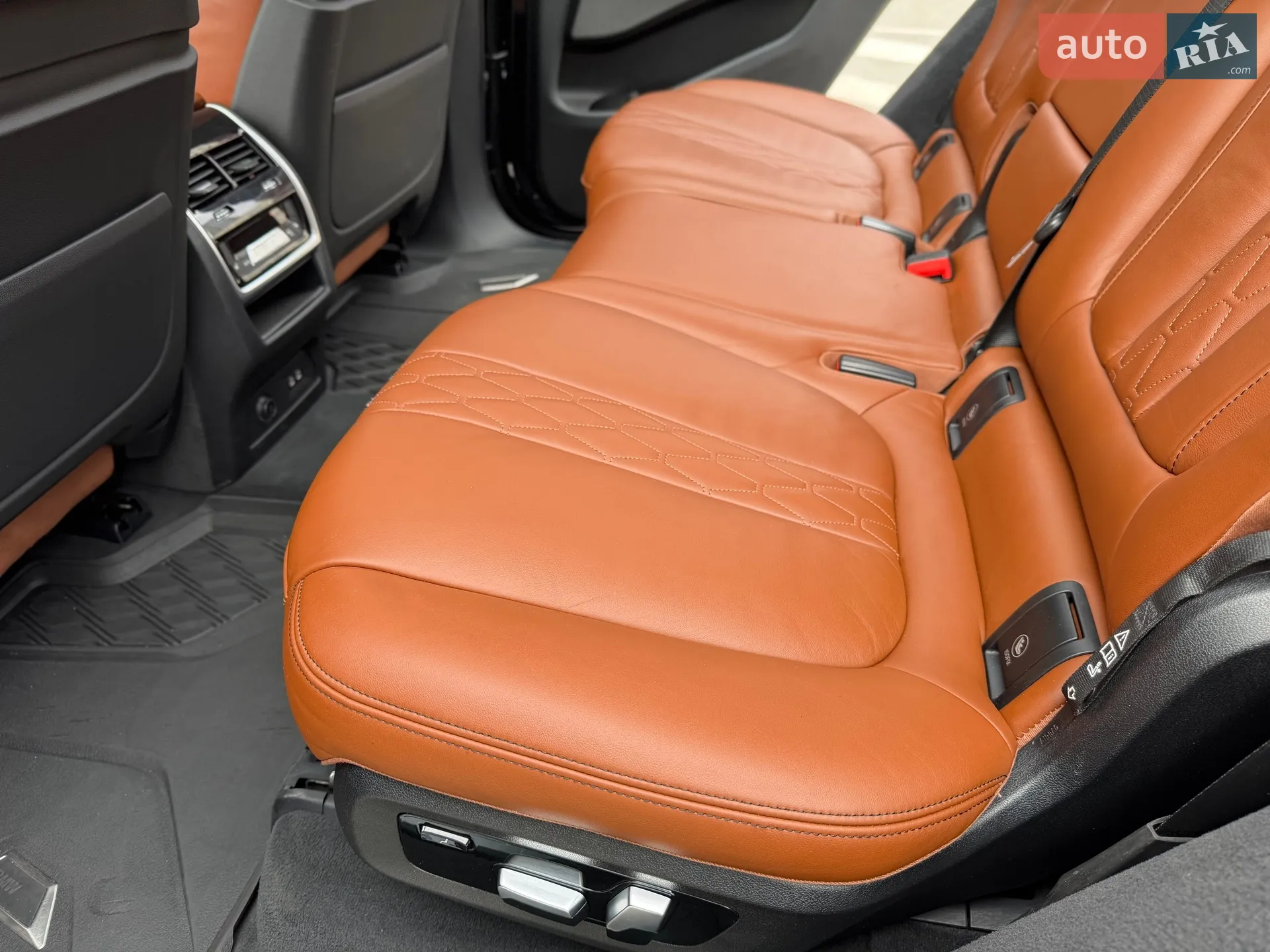 2019 BMW X7 - мініатюра 38