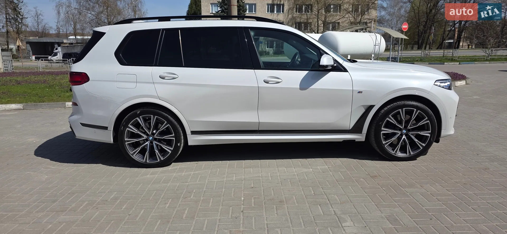 2021 BMW X7 - мініатюра 147