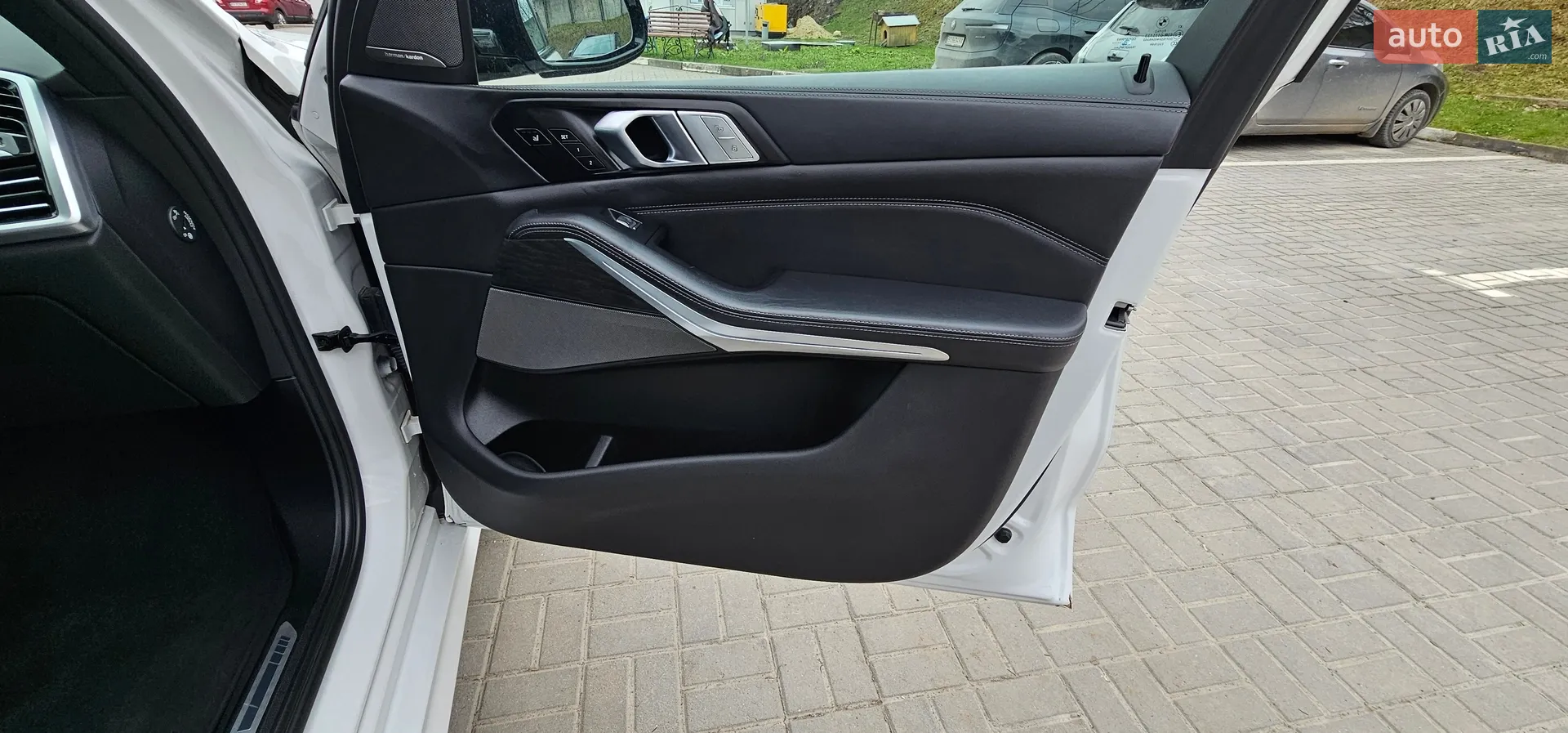 2021 BMW X7 - мініатюра 64