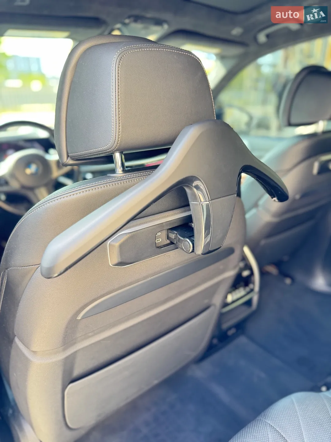 2022 BMW X7 - мініатюра 23