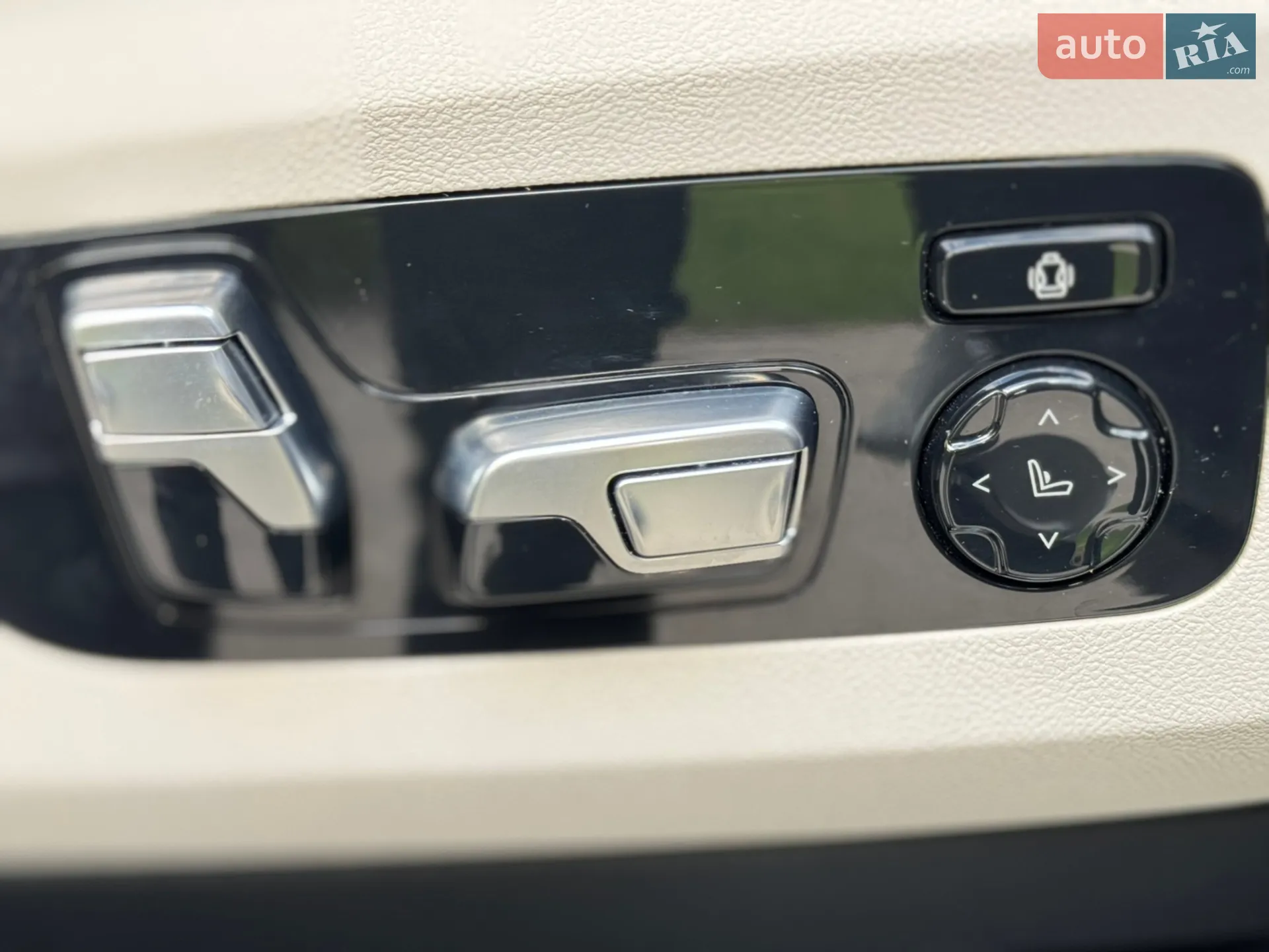 2023 BMW X7 - мініатюра 43