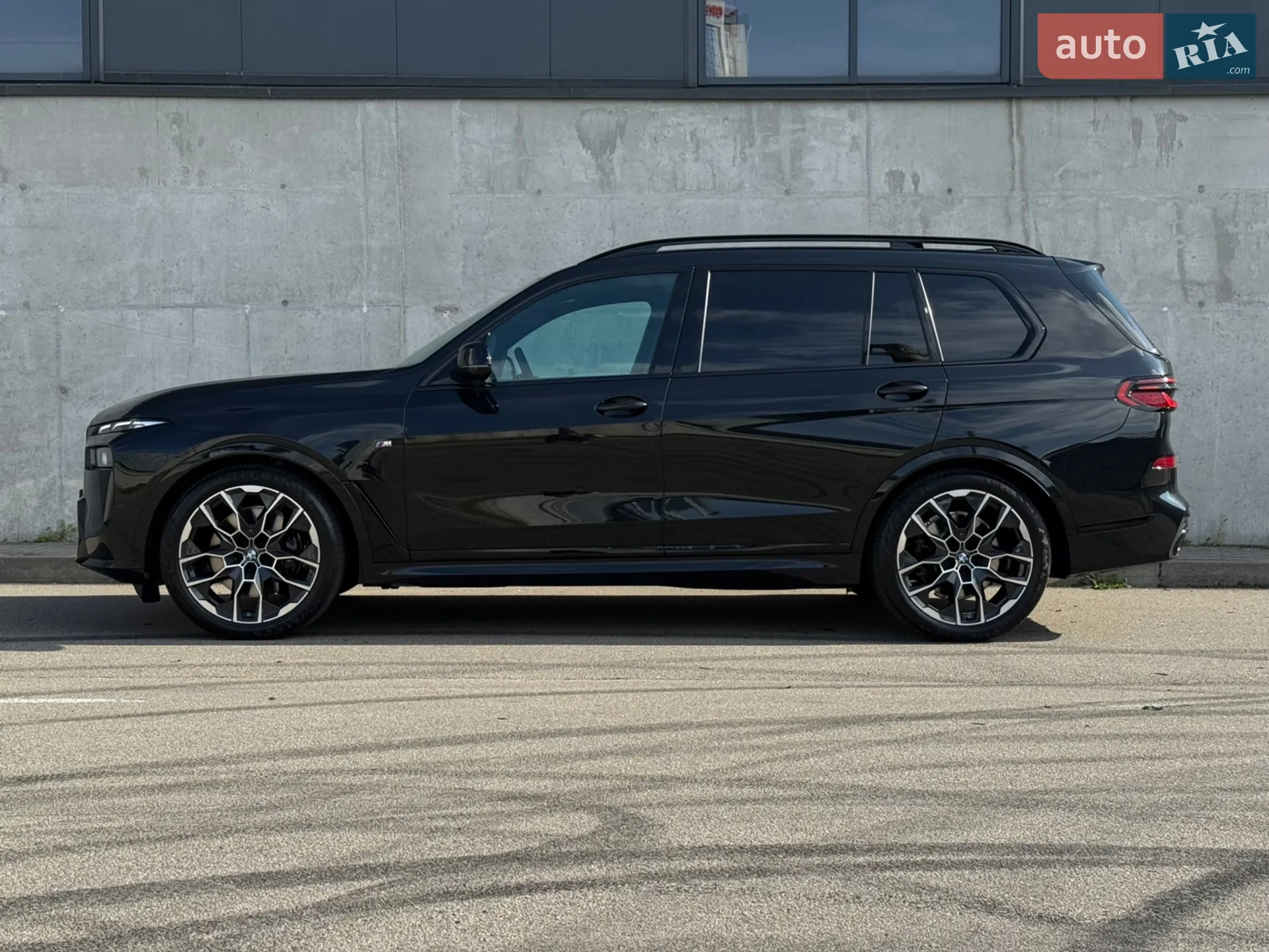 2026 BMW X7 - мініатюра 19