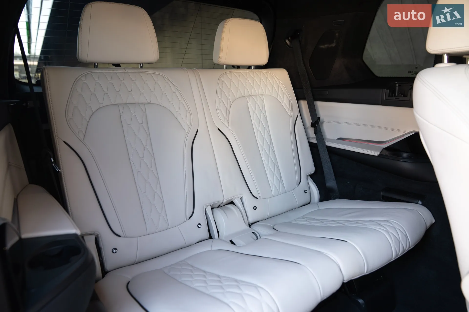 2023 BMW X7 - мініатюра 31